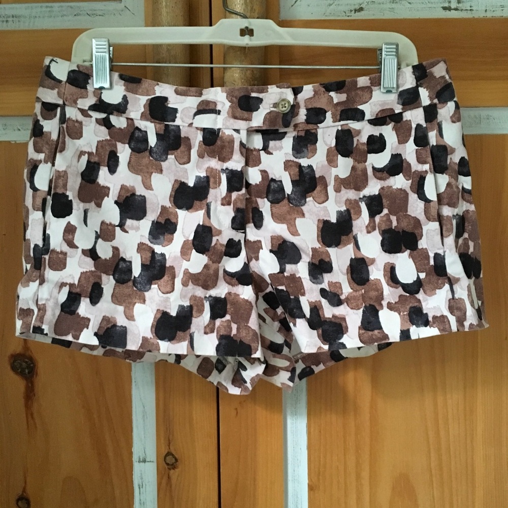 J Crew Classic Stretch Patterned Shorts. Size 8. - Picture 6 of 7